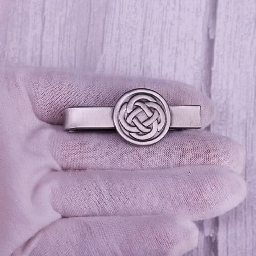 Knot Irish lucky tie clip