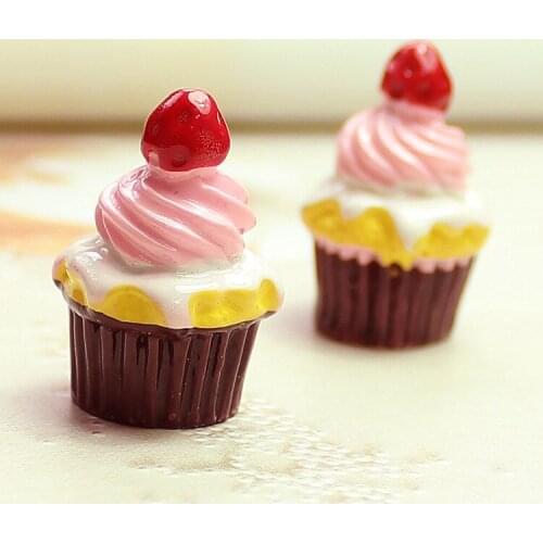 20PCS Resin Cute Strawberry Love Cake Kawaii Food Play Craft Flatback Cabochon Food Play For Scrapbooking Embellishments Toys