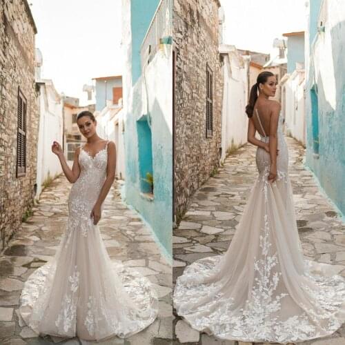 2021 Wedding Dresses Jewel Sleeveless Lace Appliques Bridal Gowns Custom Made Button Back Sweep Train Mermaid Wedding Dress