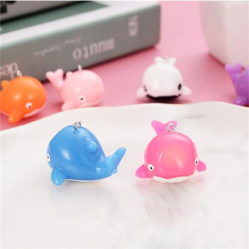 Julie Wang 8PCS Resin Whale Charms Random Mixed Colors Cartoon Whale Animal Pendant Jewelry Making Accessory Decor