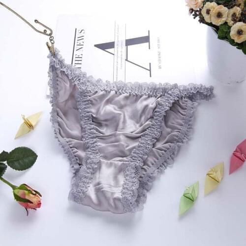 Quality 100% Silk Panties Womens Sexy Lace Edge Briefs Comfortable Soft Underpants Pure Color Elastic Seamless Underwear