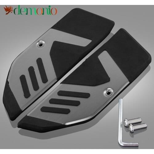 Motorcycle Pedals CNC Aluminum Foot Pegs Foot pad For YAMAHA TMAX 530 tmax530 SX DX 2017-2019 TMAX 560 tamx560 tech max 2020 21