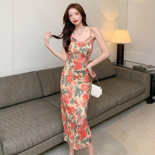 New Arrival Fashion Summer Korean Beach Long Dress Ladies Sexy Strap Low-cut Backless Ruffle Floral Print Bodycon Vacation Dress