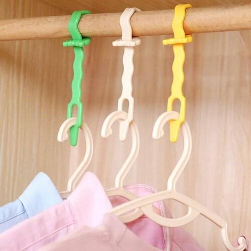 Plastic Creative Prevent Wind Blow Hanger Fixed Buckle Firm Coat Hanger Buckle Flexible for Household