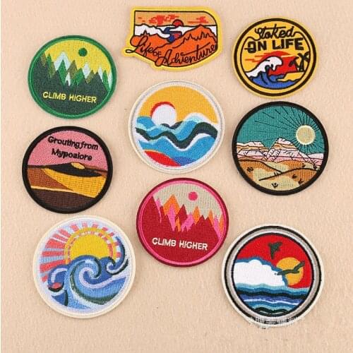 2018 Fun Patch Round Badge Ocean Mountain Sea Sun Iron Patches Sew Sticker For Clothes Embroidered Appliques DIY