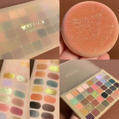 40 Colors Eyeshadow Palette Candy Makeup Big Palette Shimmer Matte Pigmented Matte Glitter Stage Party Eyeshadow