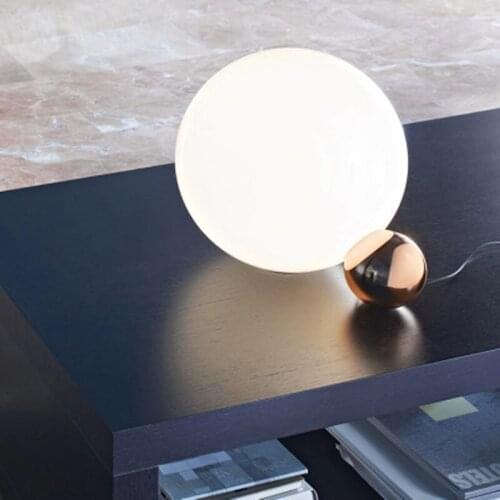 Nordic Creative LED Glass Ball Table Lights Lighting Novel Indoor Decor Living Room Lamp Bedroom Bedside Study Light Fixtures