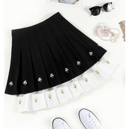 New 2021 Summer College Style Women Skirts Korean High Waist Plaid Mini Skirt Women Embroidery Chrysanthemum Cute Pleated Skirt