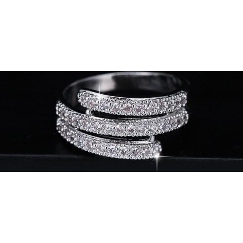 Trendy Female White Crystal Stone Ring Cute Zircon Silver Color Wedding Rings For Women Dainty Thin Geometric Engagement Ring