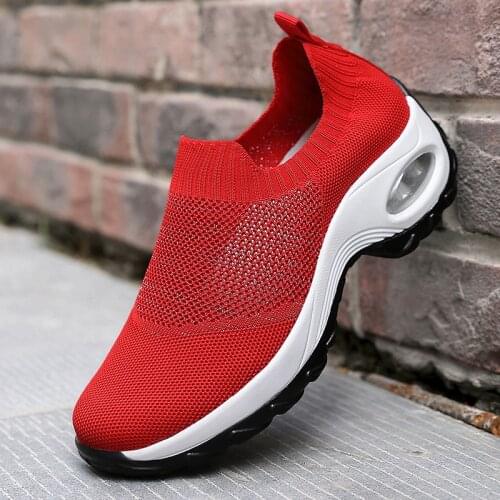 Womens air cushion flying woven mesh casual fashion breathable outdoor sports running fashion vulcanized flat shoes