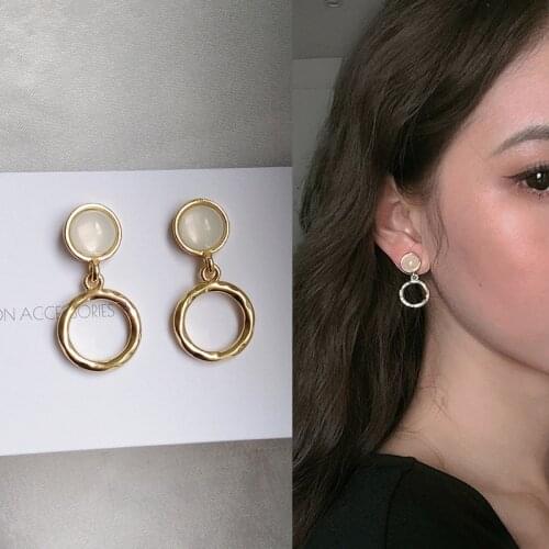 Vintage Elegant Metal Small Gold Color Round Circle Geometric Clip Earrings Without Piercing Women