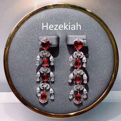 Hezekiah needle Luxury ear studs Dance party High-end lady quality Personality Trend Ladys Ear Nails