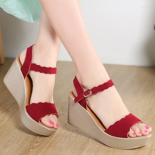 Flat Sandals Ladies Summer Outdoor Fashion Leather Flat Shoes Round Toe Elegent Slipper Buckle Strap Casual Beach Sandals