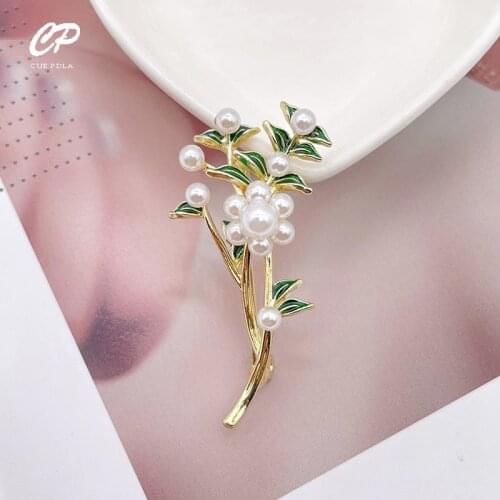 Fashion Gardenia Flower Brooch For Woman Corsage Accessories Creative Leaf Sweater Jacket Brooches Pins