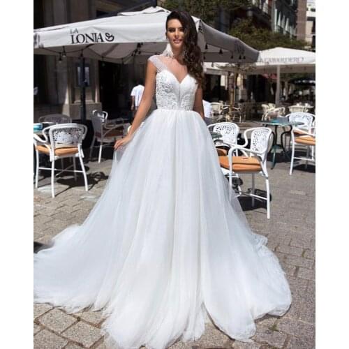 Wedding Dress Ball V-Neck Cap Sleeve Lace Appliques Sequined Beads Backless Floor Length Sweep Train Gorgeous Bride Gown 2021