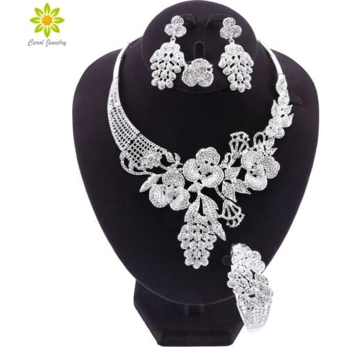 Dubai Jewelry Sets High Quality Necklace Classic Flower Shape Bracelet Earrings Ring for Women Wedding Jewelry Sets for Bride