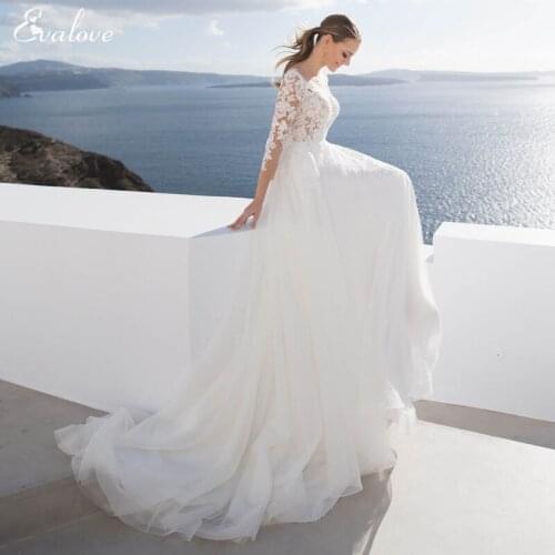 EVALOVE Romantic Scoop Neck Button Tulle A-Line Wedding Dresses Graceful Long Sleeve Appliques Customized Bohemian Wedding Gown