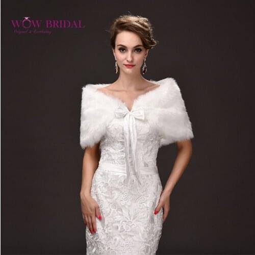 Wowbridal 2021 Elegant Wedding Jacket Submissive Faux Fur Bow Appliqued over the Chest Shawl Bridal Coat Accessories