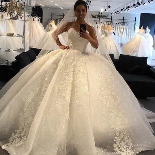 Luxury Sweetheart Sleeveless Wedding Dresses 2021 Lace Appliques Princess Wedding Gowns Custom Made Vestido De Novia