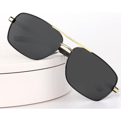 2020 new sunglasses mens polarized sunglasses anti-ultraviolet driver driving sunglasses frog mirror