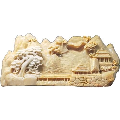 Traditional Chinese Hand Carving Crafts Jade and Stone Ornaments in The Study or Aquarium Decoration