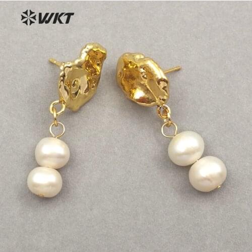 WT-E451 Wholesale New Style Natural freshwater pearl with Gold trim Elegant Jewelry For Women Decorate Drop Earrings