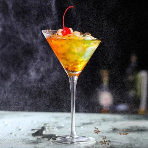 Features Creative Oblique Cocktail Glass Japanese Crystal Triangle Cup Martini Goblet Personalized Oblique Cup