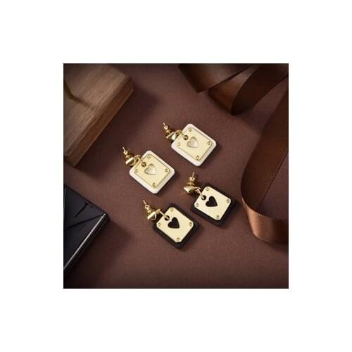 European and American retro playing card pendant earrings