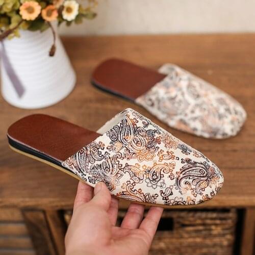 Couples Spring Home Slippers Floral Prints Faux Suede Anti-Skip Autumn Indoor Shoes for Men and Women Casual Shoes
