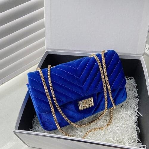 Pleuche Ladys Shoulder Bags French Style Classic Famale Bag Luxurious Elegant Messenger Bags Solid Noble Women Bag Wine red