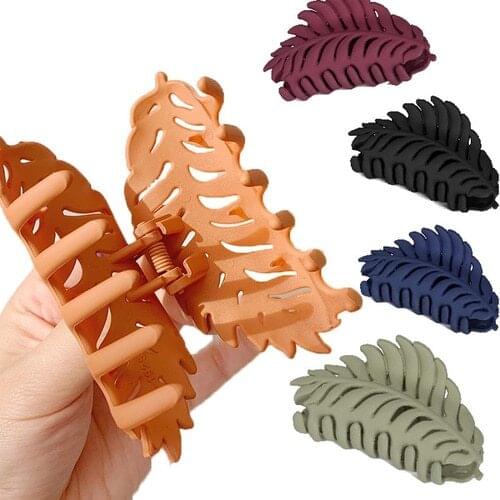 Simple Plastic Solid Color Hair Clips Barrette Headwear for Girls Hair Accessories Ins Leaf Hair Claw Clip Matte Gripping Chuck