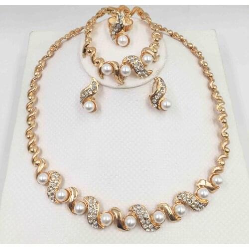 Fashion high quality jewelry wedding set in African protective color Dubai Italian women Necklace Earrings tourism jewelry