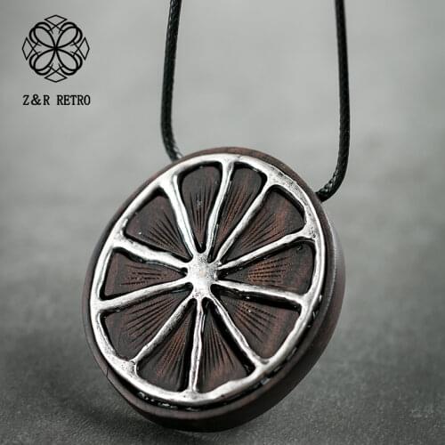 Necklace for Women Lemon Shape Wooden Pendant & Necklaces Handmade Sandalwood Vintage Long Sweater Chain Jewelry Fashion Pendant