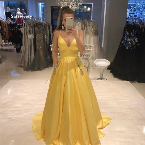 Simple V-neck Long Prom Dress With Pockets A-line Yellow Satin Formal Party Dress For Sweet 16 Girls Vestidos De Prom Gowns