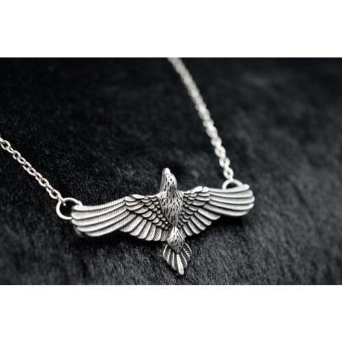 1pc Handmade Flying Crow Pendant Antique Silver Raven Totem Necklace Celtics Viking Bird Jewelry Pagan Charm SGL318