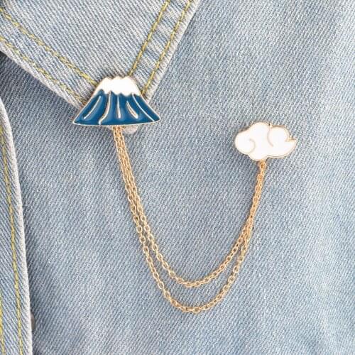 HOSENG Summer Style Mount Fuji Cloud Tassel Brooch Luxury Badge For Woman Man Shirt Lapel Party Enamel Jewelry Pin Gift HS_137