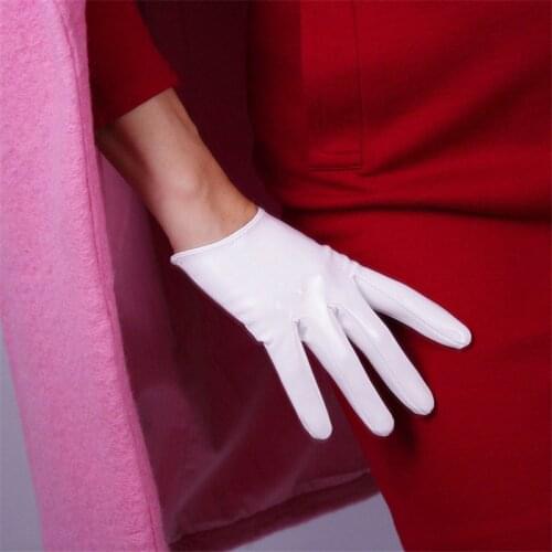 16cm Patent Leather Short Gloves Bright White Black Red Emulation Leather Suede Mirror Bright Leather Women Gloves PU117