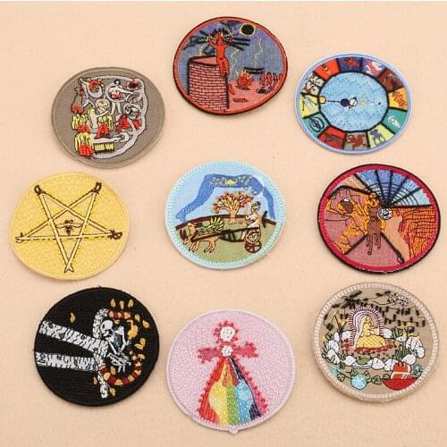 50pcs/Lot Embroidery Patches Letters Clothing Decoration Accessories Animal Wolf Zebra Palm Diy Iron Heat Transfer Applique