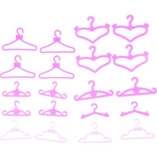 Wholesale 10 Pcs / Lot Dollhouse Cute Mini Hangers Dolls Accessories for Doll Wardrobe