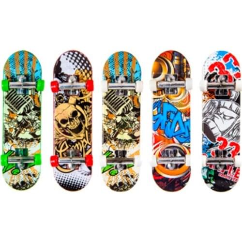 2019 Random Color Creative Mini Finger Skateboard Fingerboard Alloy Stents Scrub Finger Scooter Skate Boarding Kids Toys Gift