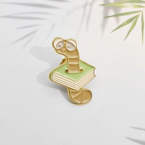 Fashion Cartoon Three-dimensional Animation Book Badge Creative Cute Caterpillar Got Out Of the Book Brooch Backpack Accessories