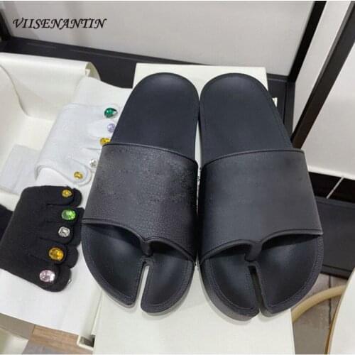 Split-toed slippers women summer fashion casual all-match flat-bottomed flip-flops beach sandals and slippers women