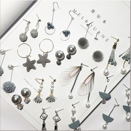 8Seasons Hot Hot Fashion Geometric Long Pearl Earrings New Gray Wood Ball Rhinestone Flower Earrings For Women Gift,1 Pair