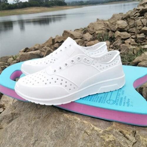 EXCARGO Hole Shoes Summer Sandals Men Flat 2020 New Male Fashion Holiday Beach Sandal White Plastic EVA Sandal Slip On Lazy Shoe