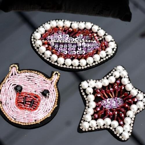 Handmade Rhinestone Beaded Patches Pig Head Sew on Crystal Pearl Patch For Beading Applique Cute Patch