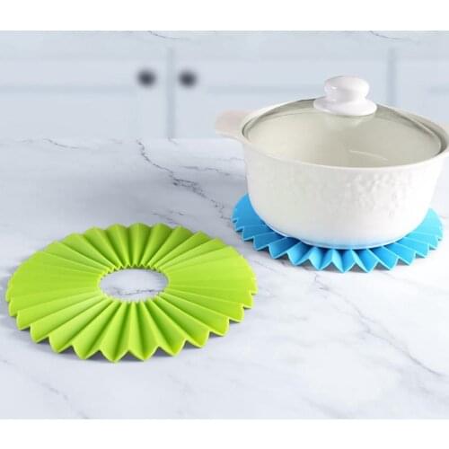 1 Piece New Creative Coaster Silicone Round Fold Bowl Pads Dining Table Mats Kitchen Hot Pot Holder Pads Trivet Mat Accessories