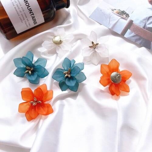 MISANANRYNE Korean Fashion Exaggerated Big Fower Elegant Acrylic White Orange Green Earrings for Women Earrings 2019 Jewelry