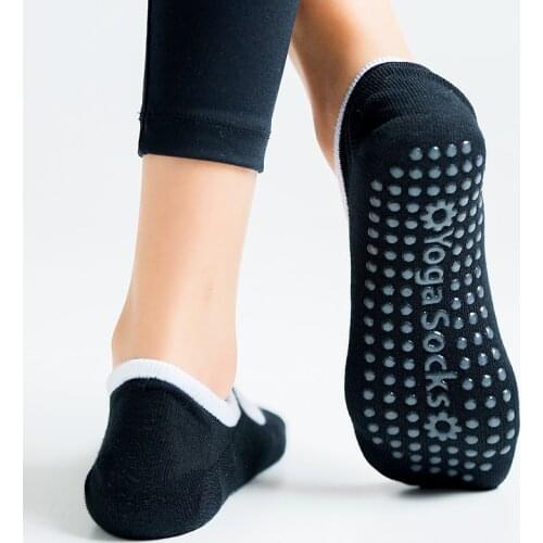 2021 New Women Yoga Socks Gym Silicone Non Slip Pilates Socks Breathable Fitness Ballet Dance Cotton Girl Sports Socks Slippers