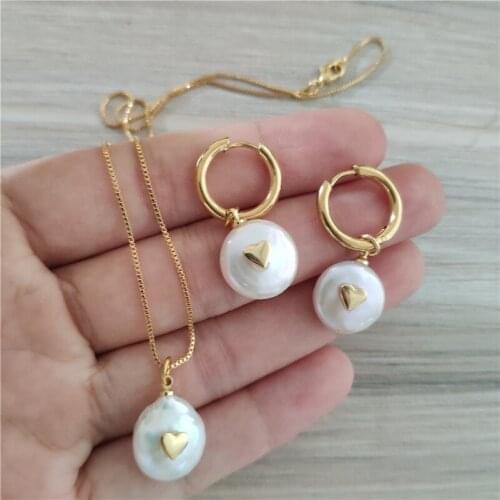 Chic Tiny Gold Heart Charm Freshwater Pearl Bead Dainty Thin Link Hoop Button Women Stud Earring Choker Necklace Jewelry Set2020