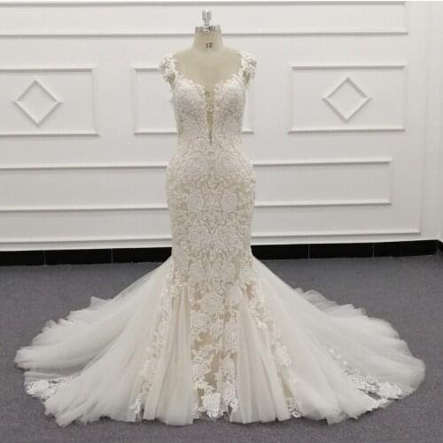 Molanda Hung New Arrive Lace Mermaid Wedding Dresses With Beadings Elegant Bridal Gowns Vestido Noiva Sereia Deep V Neck GLT440